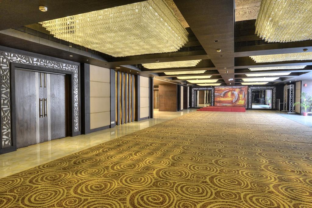 Hotel Delite Grand Faridabad Ngoại thất bức ảnh