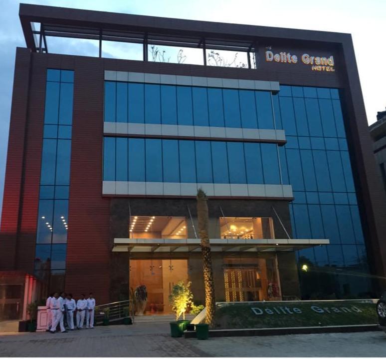 Hotel Delite Grand Faridabad Ngoại thất bức ảnh