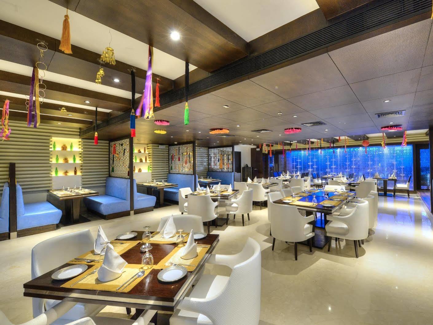 Hotel Delite Grand Faridabad Ngoại thất bức ảnh