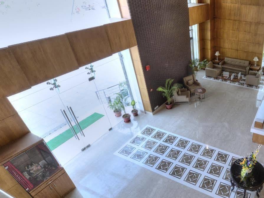 Hotel Delite Grand Faridabad Ngoại thất bức ảnh